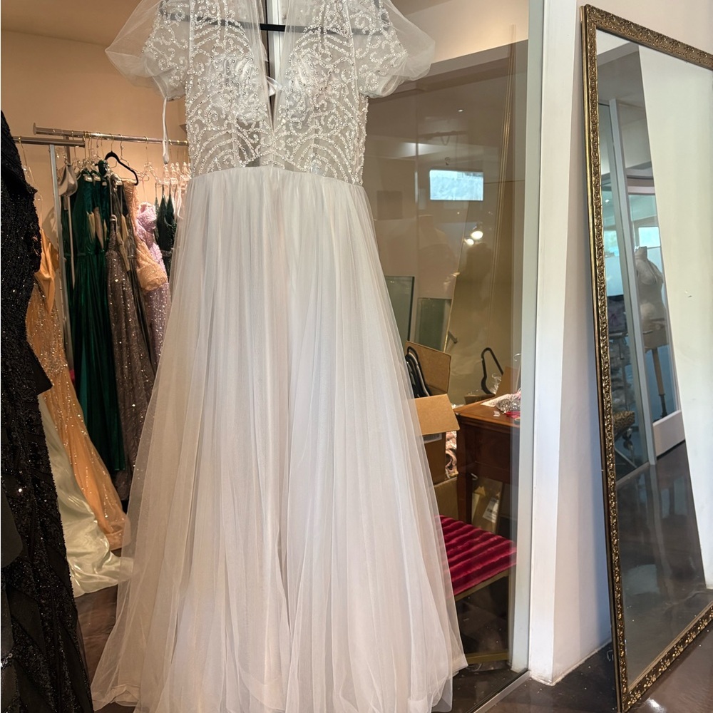 Pol’ Atteu “Modern Romance” Couture Gown - Size 6 Formal Dress - Prom, Wedding - Picture 3 of 6